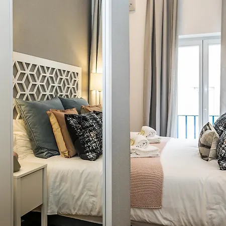 Lxway Pedras Negras Apartment
